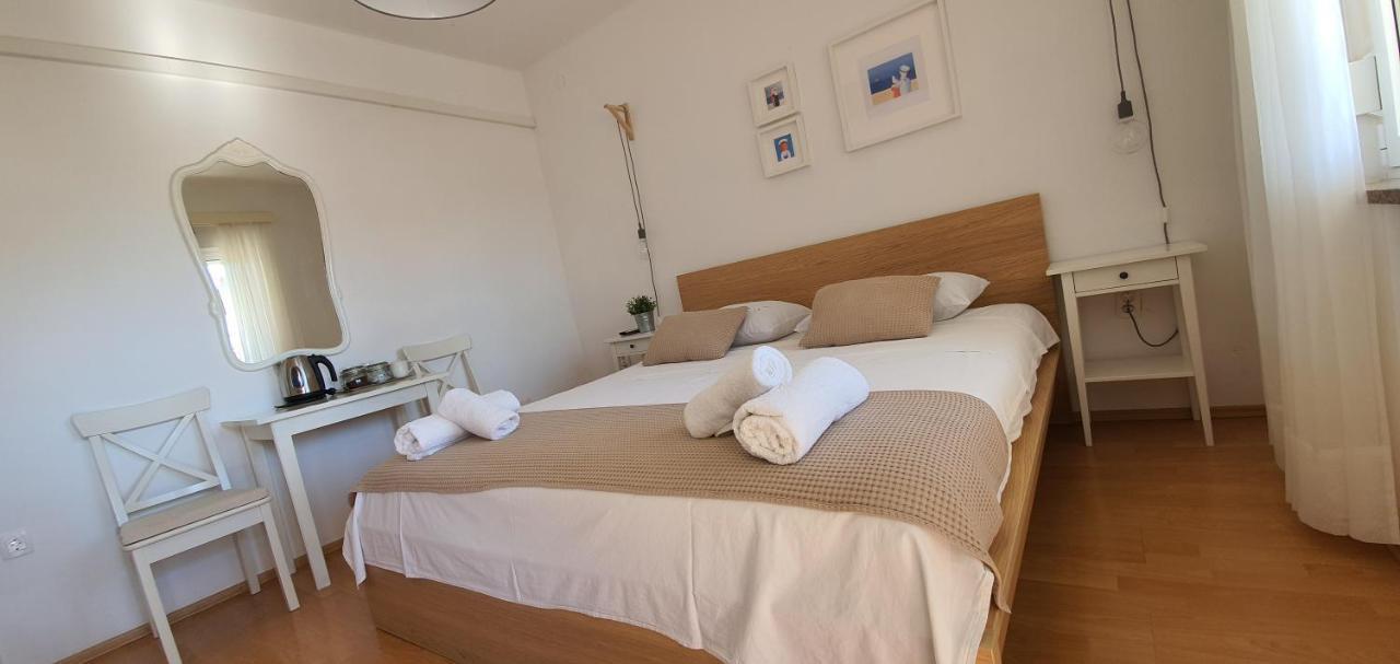Apartmani Mira Vodice Ngoại thất bức ảnh