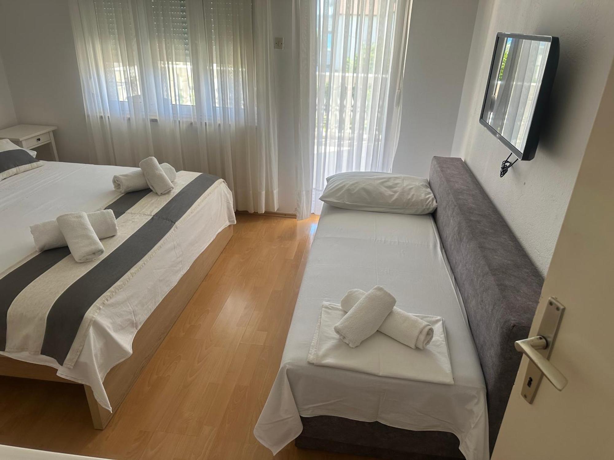 Apartmani Mira Vodice Ngoại thất bức ảnh