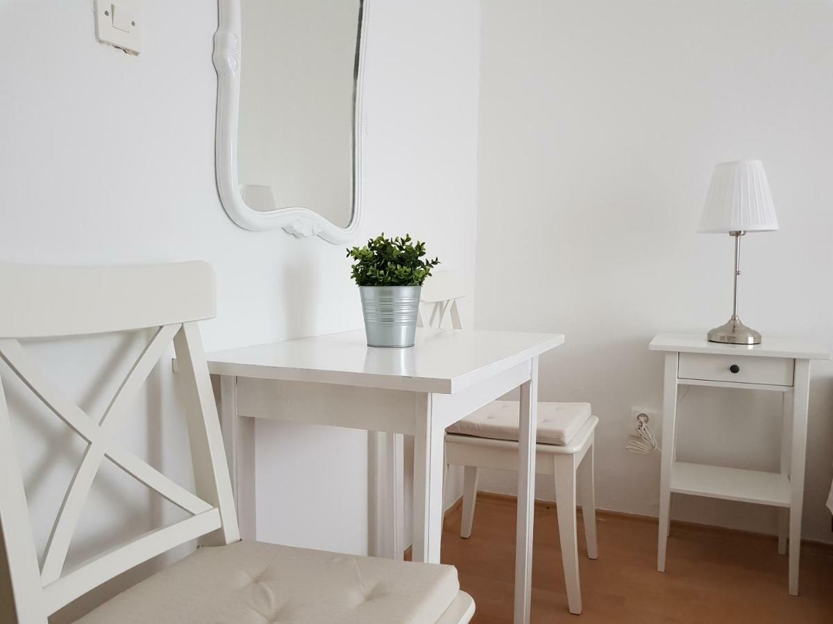 Apartmani Mira Vodice Ngoại thất bức ảnh