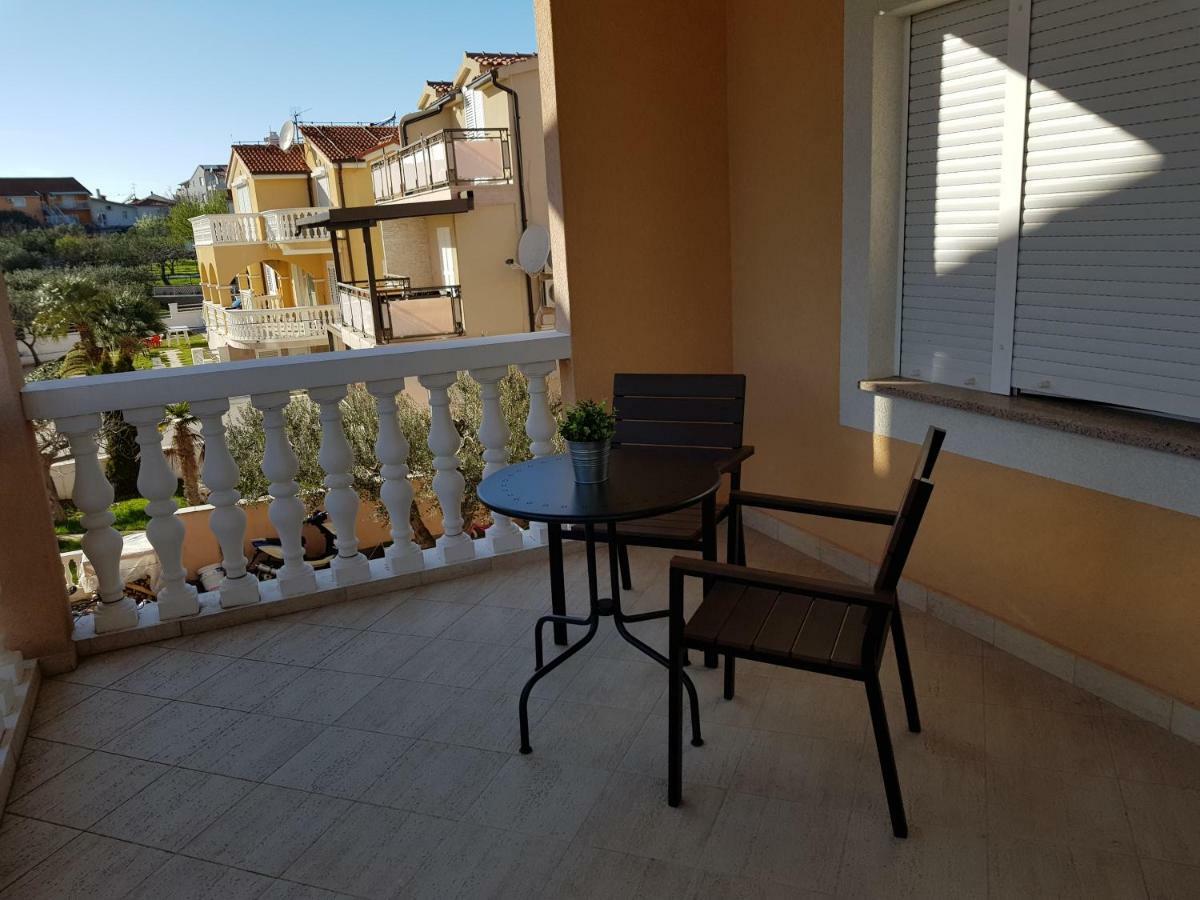 Apartmani Mira Vodice Ngoại thất bức ảnh